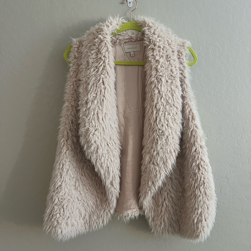 Skies Are Blue Blush Faux Fur Open Front Vest with Pockets Size Small